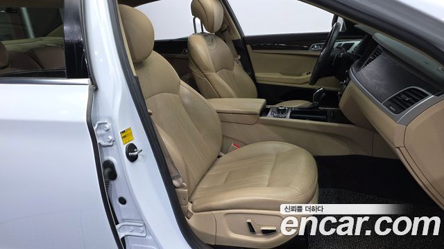 Hyundai Genesis 2015 — photo 17