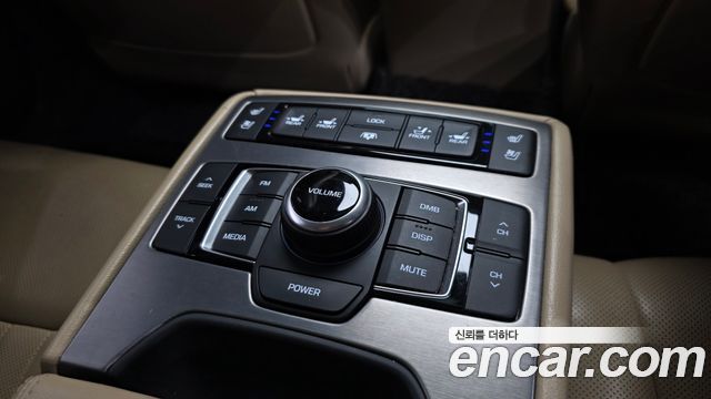 Hyundai Genesis 2015 — photo 25