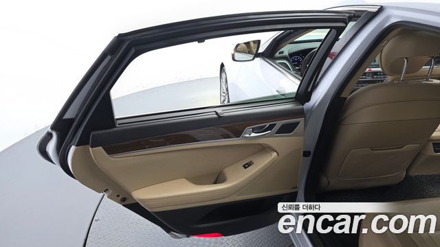 Hyundai Genesis 2015 — photo 15