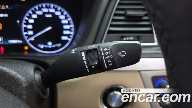 Hyundai Genesis 2015 — photo 39