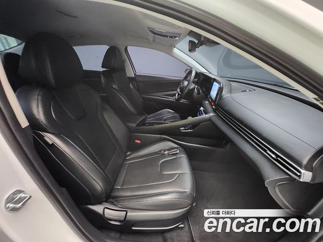 Hyundai AVANTE 2023 — photo 10