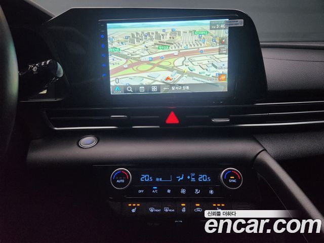 Hyundai AVANTE 2023 — photo 13