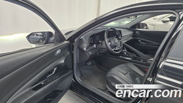 Hyundai AVANTE 2021 — photo 13