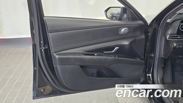Hyundai AVANTE 2021 — photo 14