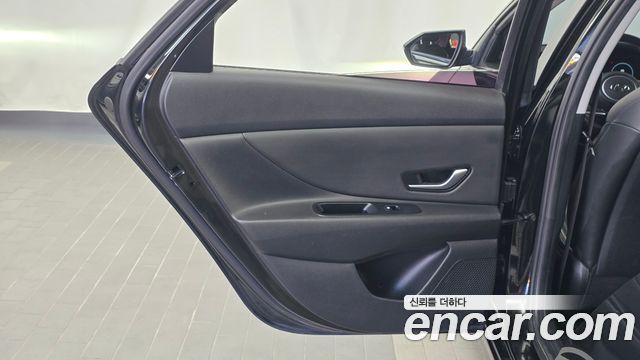 Hyundai AVANTE 2021 — photo 15