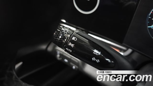 Hyundai AVANTE 2021 — photo 28