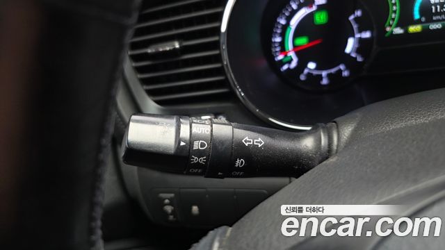 Kia K5 2013 — photo 23