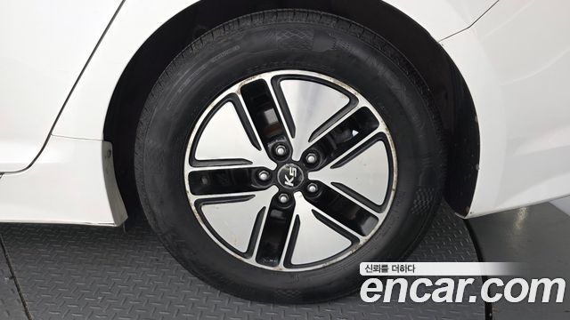 Kia K5 2013 — photo 7