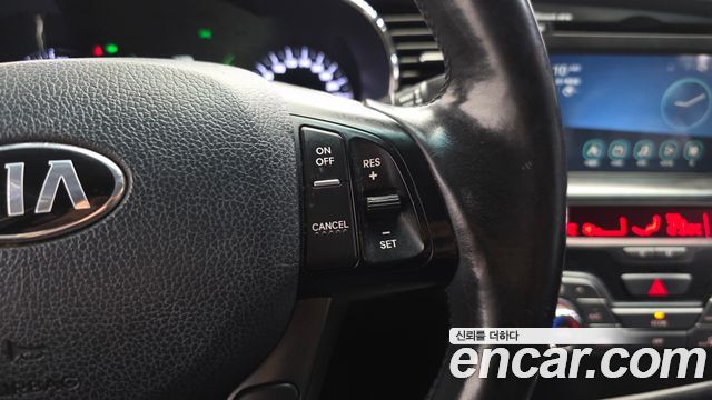 Kia K5 2013 — photo 27