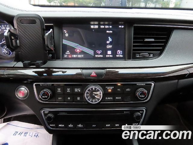 Kia K7 2017 — photo 13