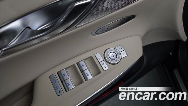Genesis GV70 2024 — photo 15