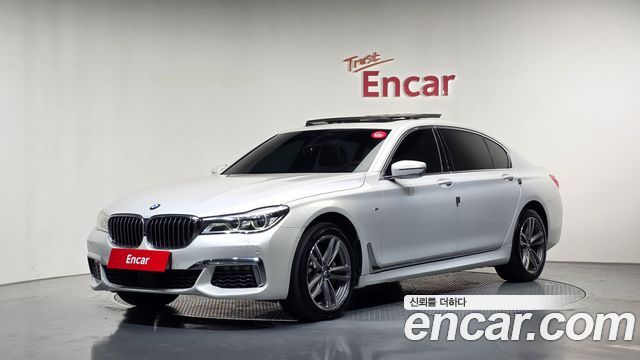 BMW 7-Series 2018 — photo 1