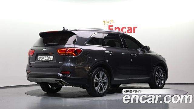 Kia Sorento 2018 — photo 2