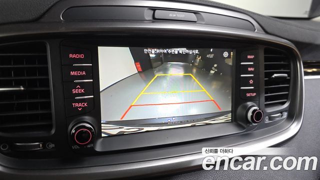Kia Sorento 2018 — photo 21