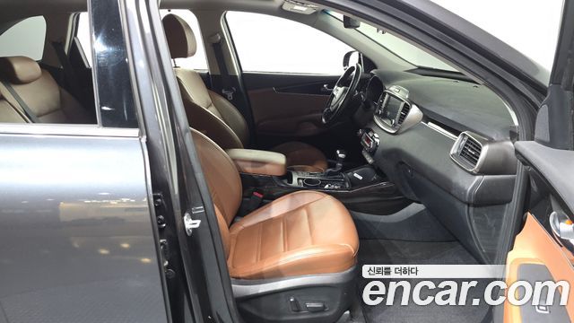 Kia Sorento 2018 — photo 16