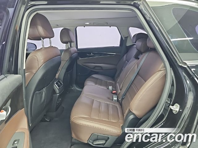 Kia Sorento 2017 — photo 13