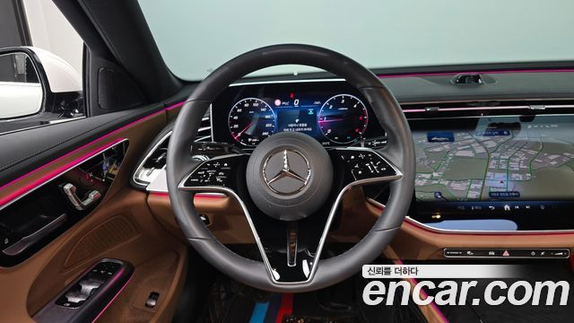 Mercedes-Benz E-Class 2024 — photo 19