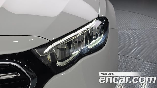 Mercedes-Benz E-Class 2024 — photo 8