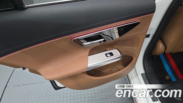 Mercedes-Benz E-Class 2024 — photo 15