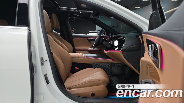 Mercedes-Benz E-Class 2024 — photo 16