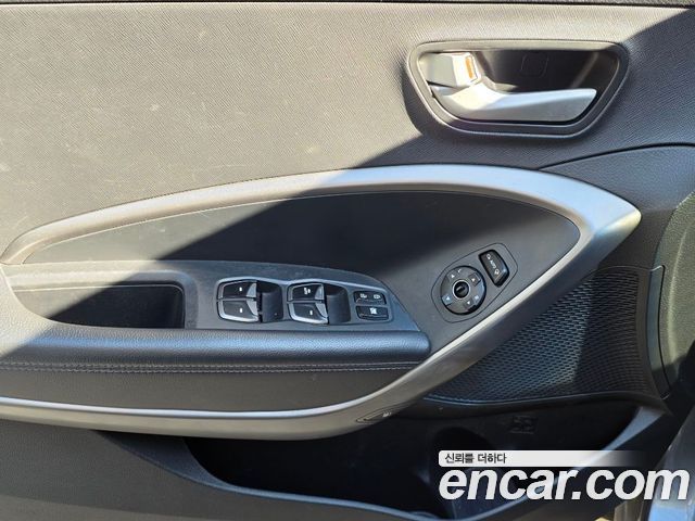 Hyundai Santafe 2015 — photo 19