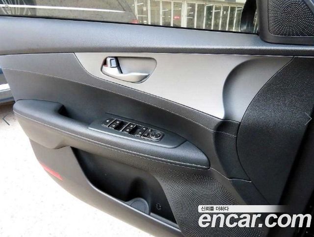 Kia K3 2019 — photo 11