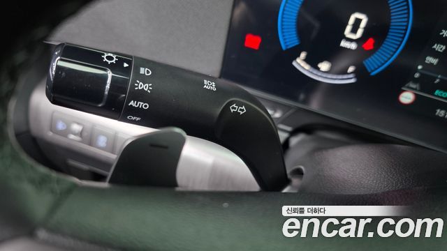 Hyundai Kona 2025 — photo 30