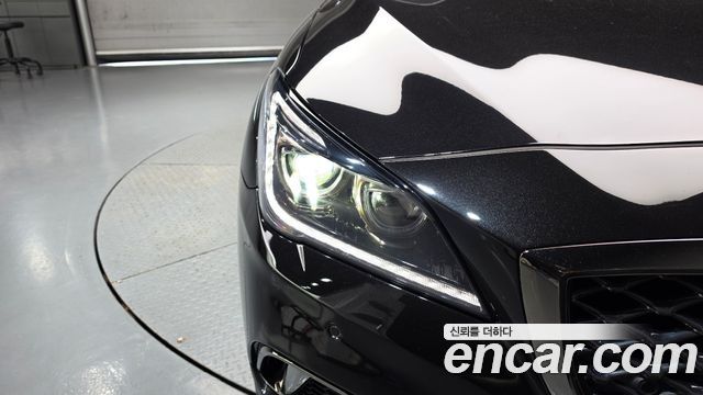 Genesis G80 2018 — photo 8