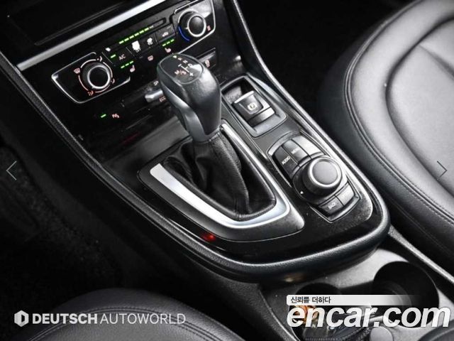 BMW 2-Series 2015 — photo 9