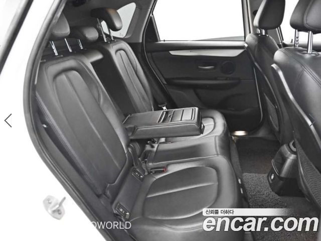 BMW 2-Series 2015 — photo 12