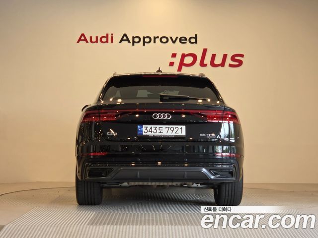 Audi Q8 2023 — photo 4