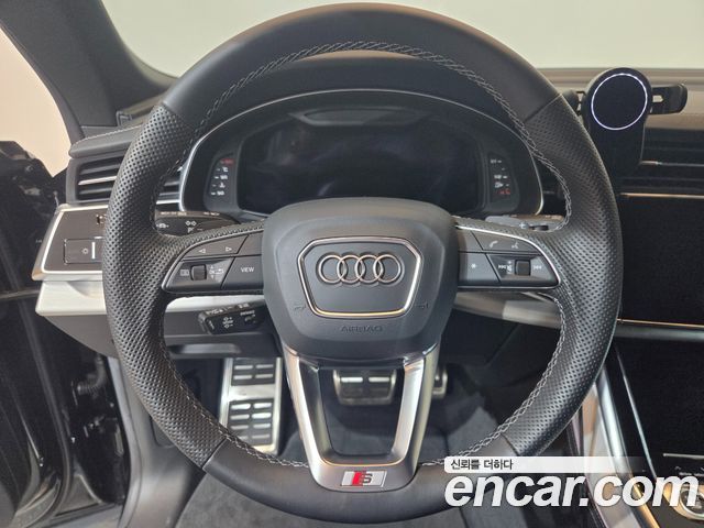 Audi Q8 2023 — photo 12
