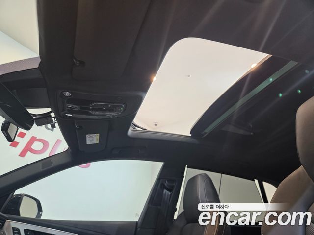 Audi Q8 2023 — photo 19