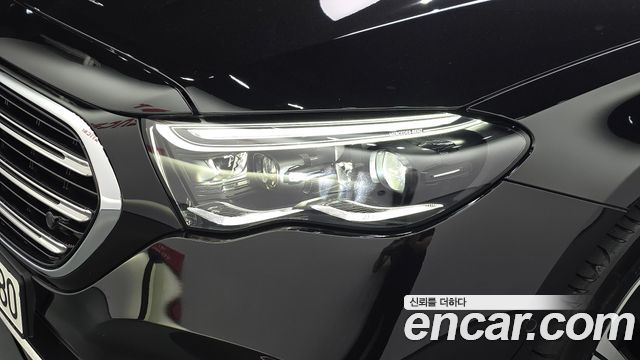 Mercedes-Benz E-Class 2025 — photo 8