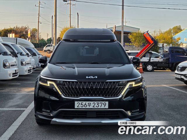 Kia Canival 2023 — photo 2
