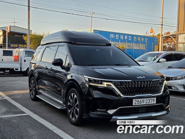 Kia Canival 2023 — photo 3