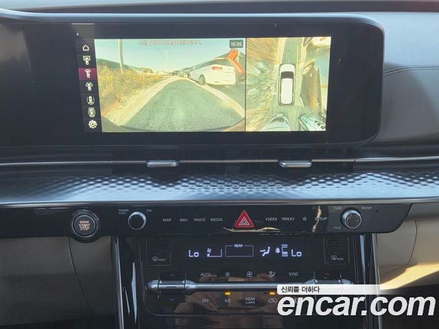 Kia Canival 2023 — photo 11