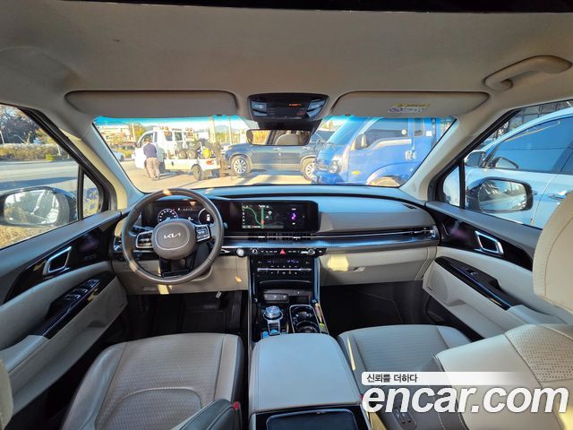 Kia Canival 2023 — photo 15