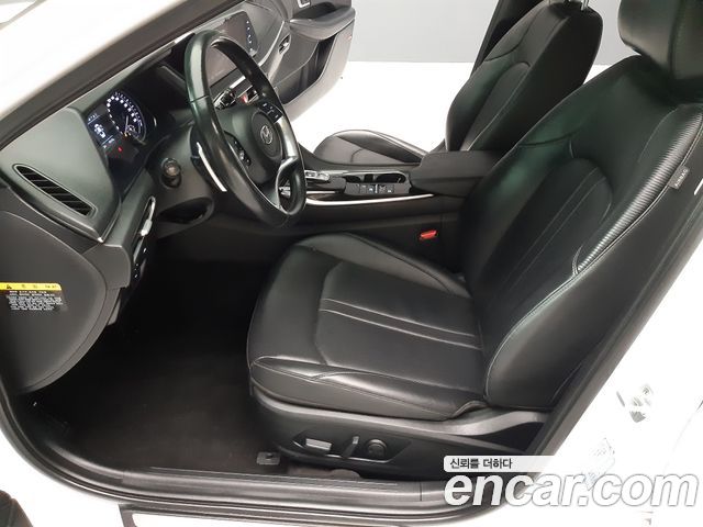 Hyundai Sonata 2020 — photo 11