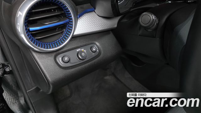 Chevrolet Korea Trax 2024 — photo 14