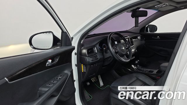 Kia Sorento 2017 — photo 13