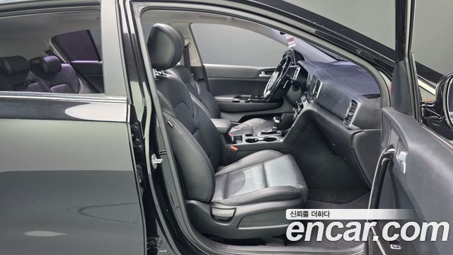 Kia Sportage 2018 — photo 11