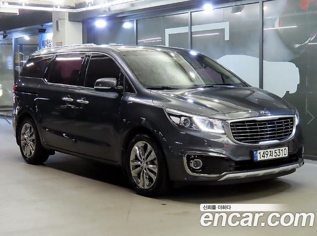 Kia Canival 2017 — photo 1