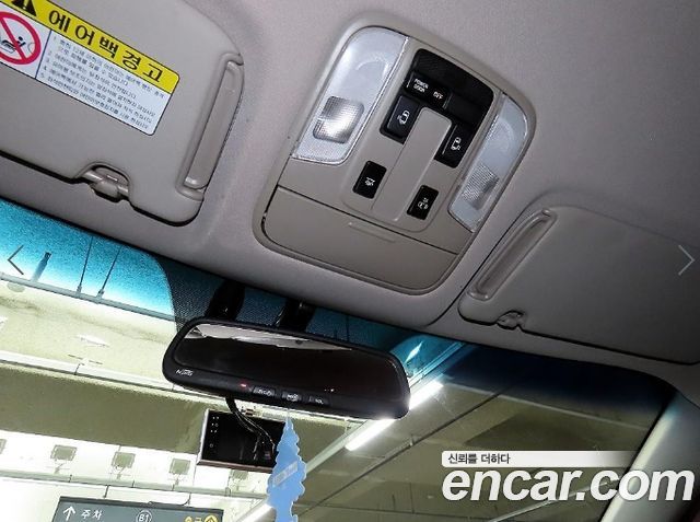 Kia Canival 2017 — photo 16