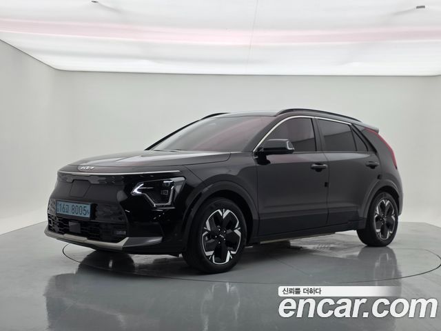 Kia Niro 2023 — photo 1