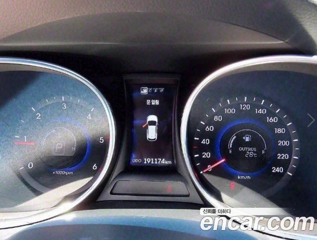 Hyundai Santafe 2015 — photo 9