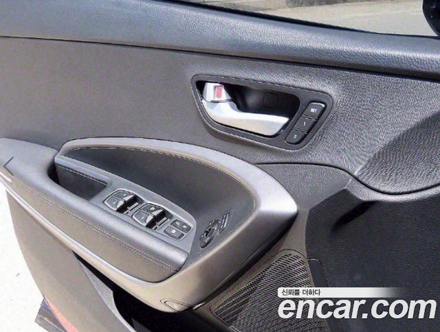 Hyundai Santafe 2015 — photo 11
