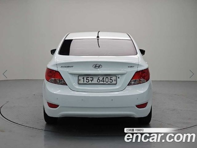 Hyundai Accent 2012 — photo 3