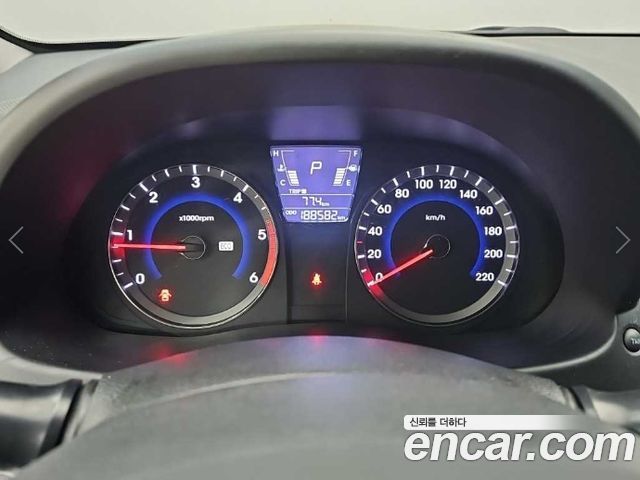 Hyundai Accent 2012 — photo 6