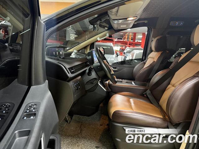 Hyundai Staria 2022 — photo 6